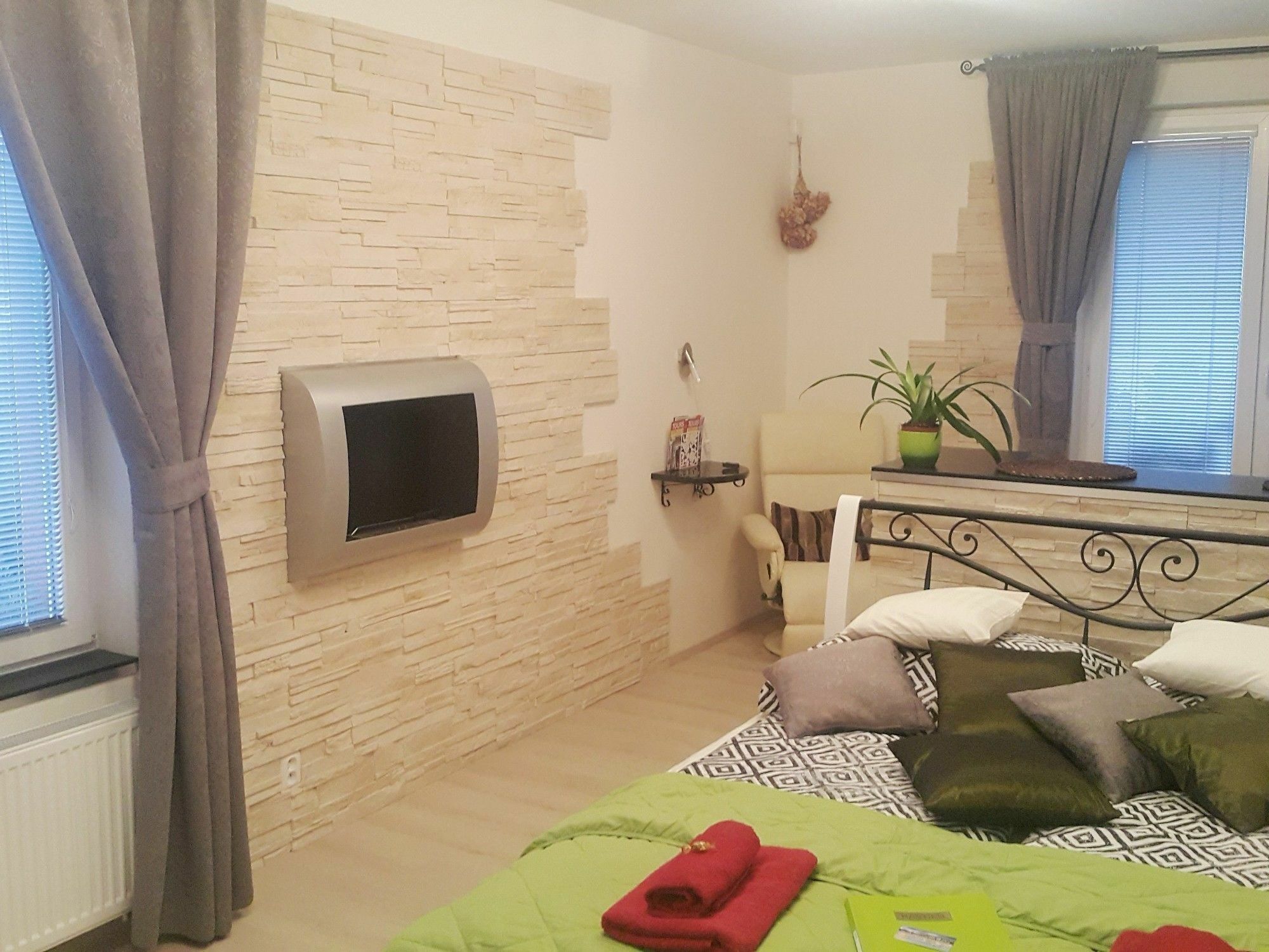 Bastien Studio near Airport Praga Esterno foto